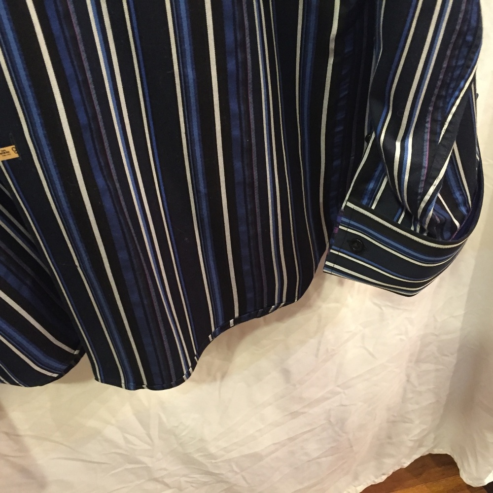 Euc Express Modern Fit Button Down, Size Large - image 6